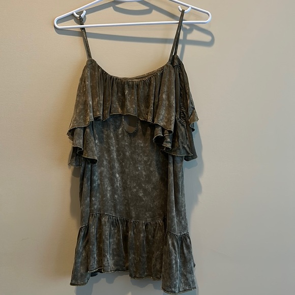 NWT, Chaser, Women’s, Ruffle Cami with keyhole front and back - Picture 1 of 7